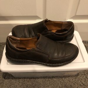 BOC Slip On Loafers in Brown Leather, Size 8.5